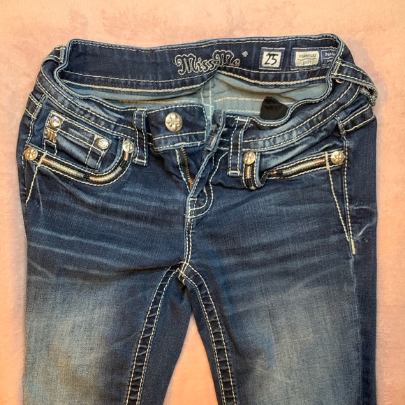 Miss Me Denim - Miss me jeans, boot cut, gently worn, waist 25